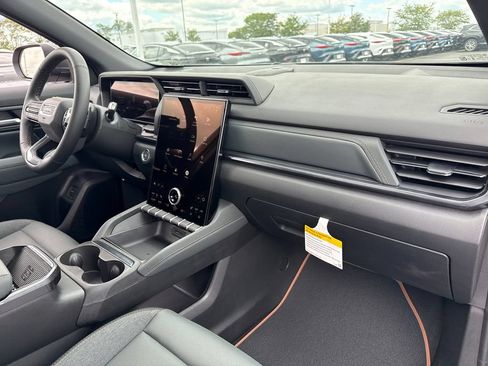 New 2026 GMC Terrain AT4 AWD/4WD image 41