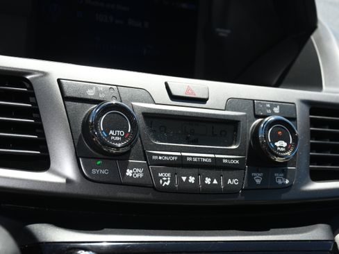 Used 2017 Honda Odyssey EX-L image 16