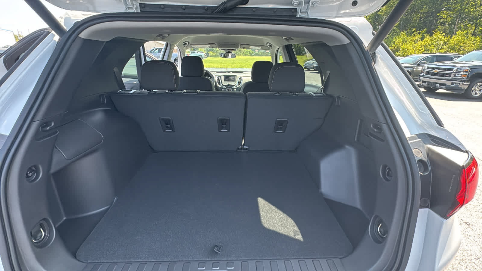 Certified 2024 Chevrolet Equinox LT FWD image 20