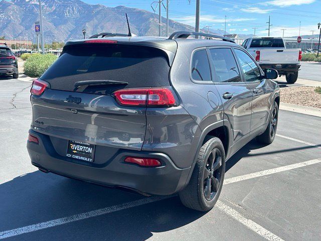 Used 2016 Jeep Cherokee Latitude AWD/4WD image 6