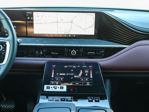 New 2026 INFINITI QX80 Autograph w/ Premium Cargo Package image 15