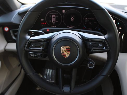 Certified 2025 Porsche Taycan image 15