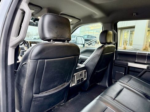 Used 2021 Ford F350 Lariat w/ Chrome Package image 11