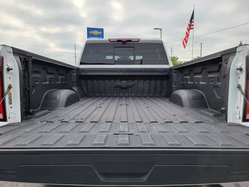 Used 2025 Chevrolet Silverado 2500 High Country w/ High Country Premium Package AWD/4WD image 32