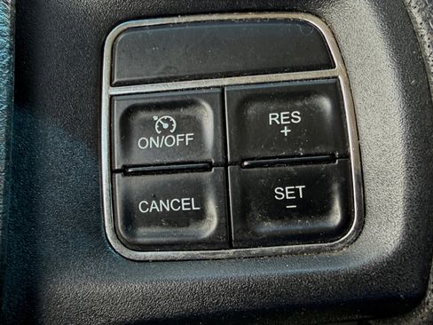 Used 2014 RAM 1500 Express AWD/4WD image 27
