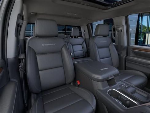 New 2026 GMC Sierra 2500 Denali w/ Denali Reserve Package AWD/4WD image 16