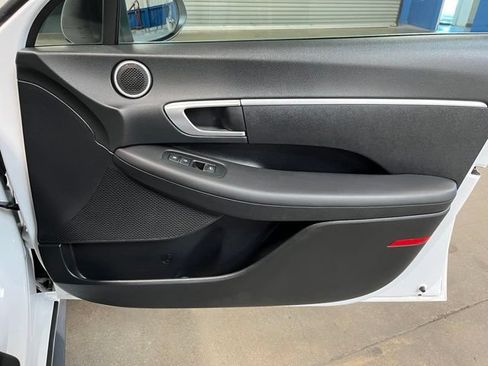 Used 2023 Hyundai Sonata SE FWD image 11