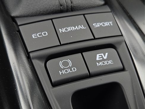 New 2026 Toyota Camry SE FWD image 22