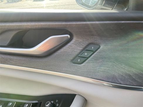 Used 2022 Jeep Grand Cherokee L Overland image 27