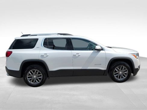 Used 2017 GMC Acadia SLT AWD/4WD image 4
