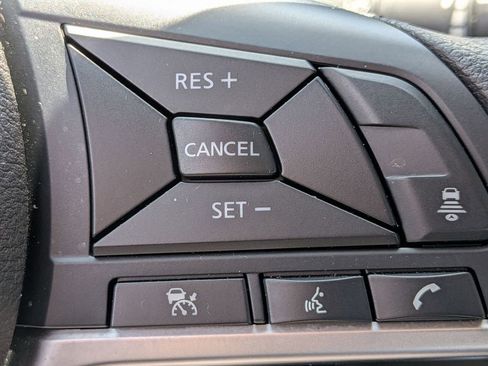 Used 2025 Nissan Sentra SV FWD image 23