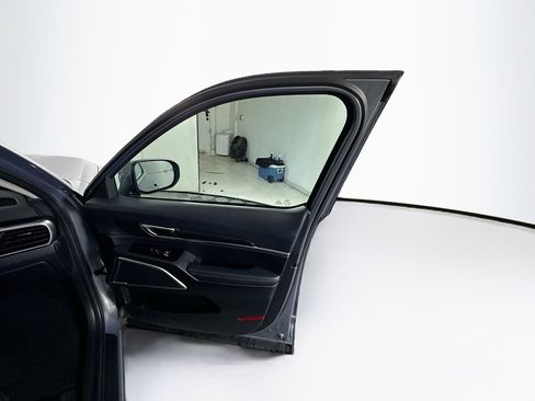 Used 2025 Kia Telluride S image 35