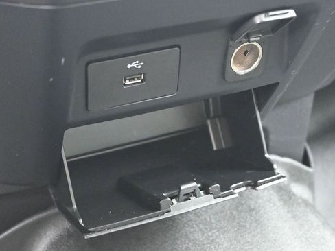 Used 2018 Ford F150 XL w/ Equipment Group 101A Mid image 17