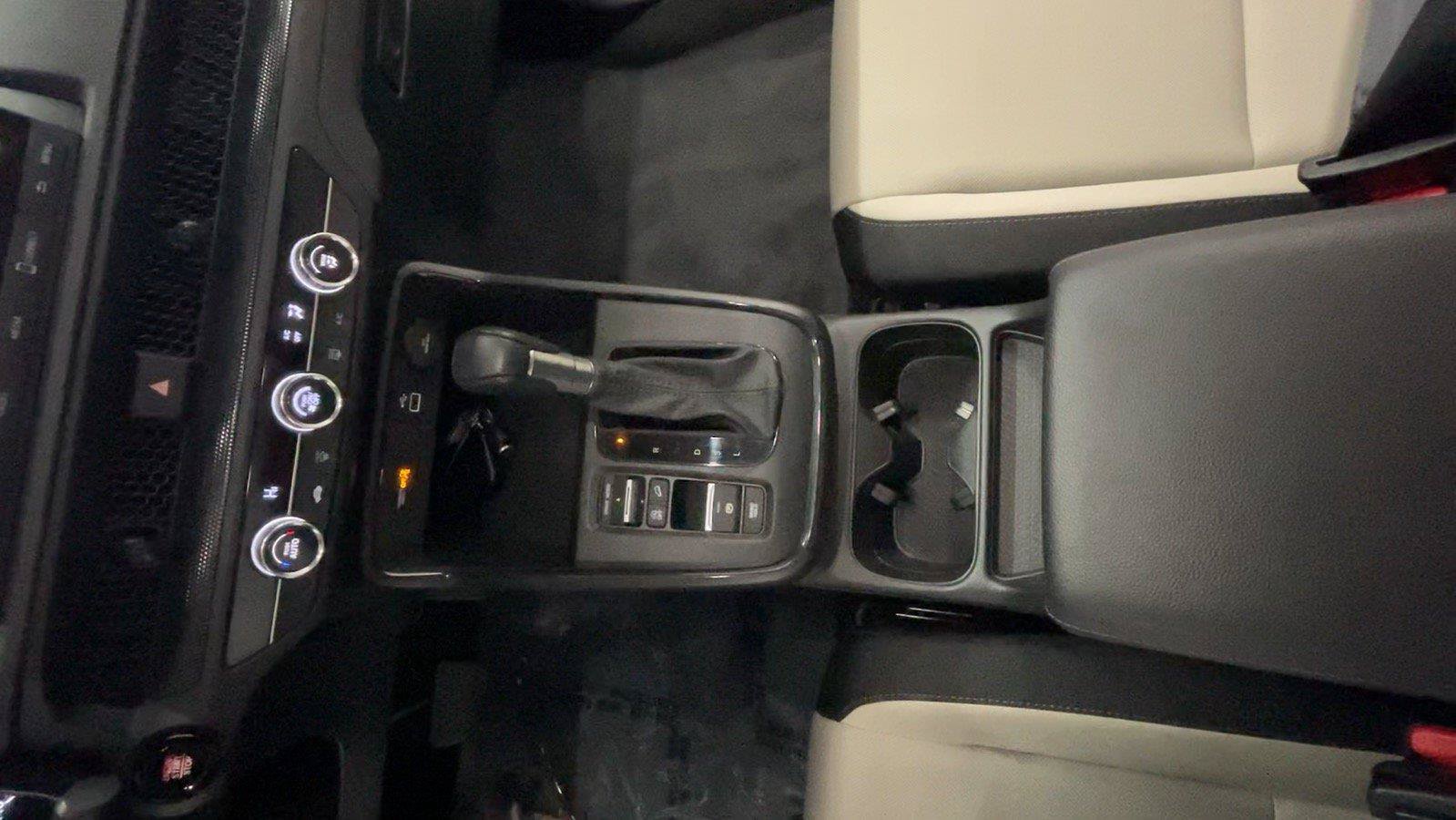 Used 2024 Honda CR-V LX image 40
