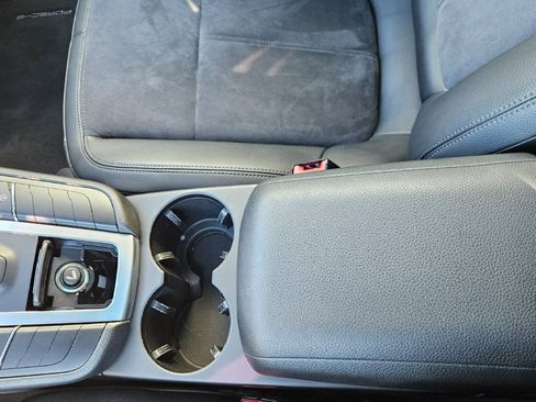 Used 2019 Porsche Macan image 25