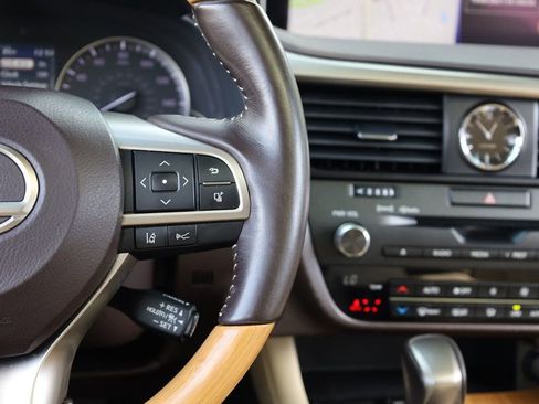 Used 2019 Lexus RX 450hL Luxury image 36