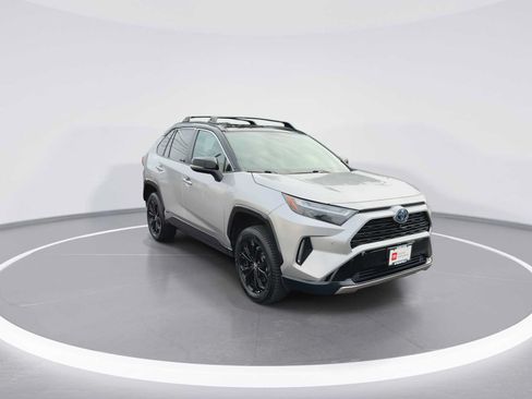 Certified 2022 Toyota RAV4 XSE AWD/4WD image 2
