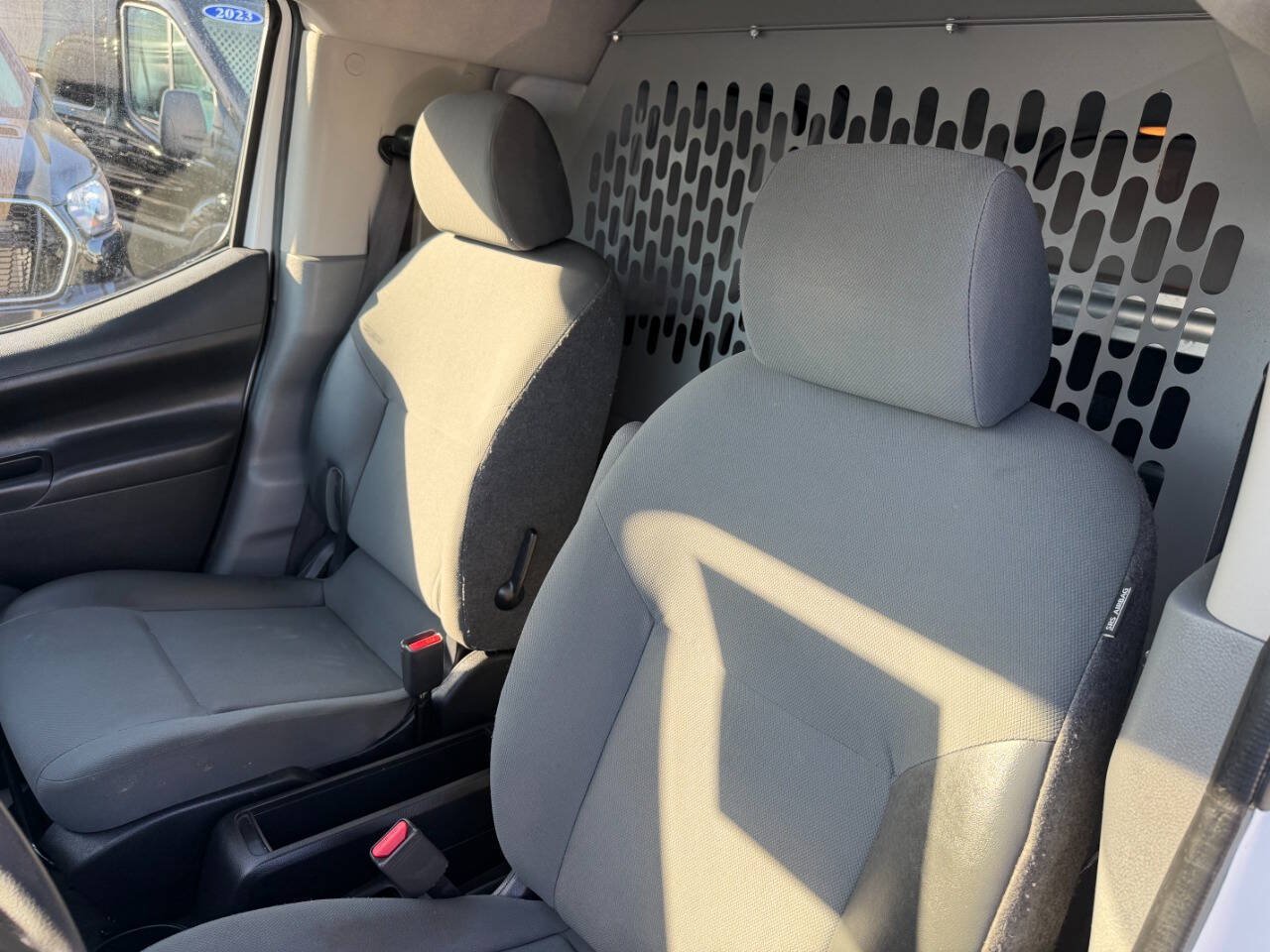 Used 2020 Nissan NV200 SV FWD image 13