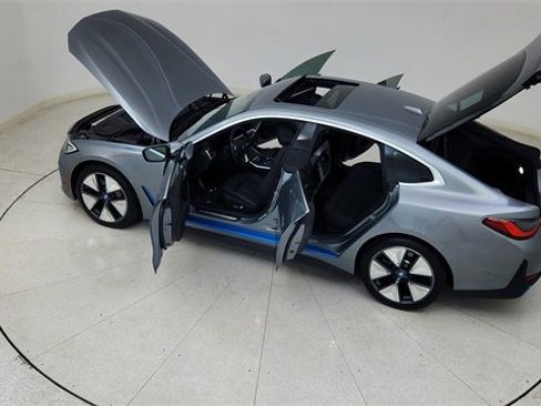 Used 2023 BMW i4 eDrive35 w/ Premium Package image 85