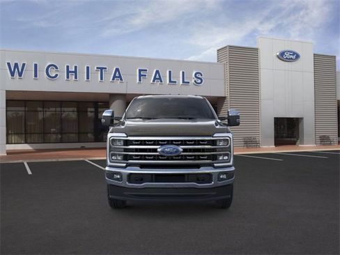 New 2026 Ford F250 Lariat w/ Chrome Package image 6