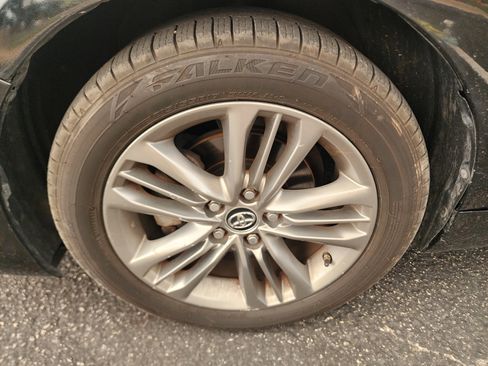 Used 2015 Toyota Camry SE FWD image 33