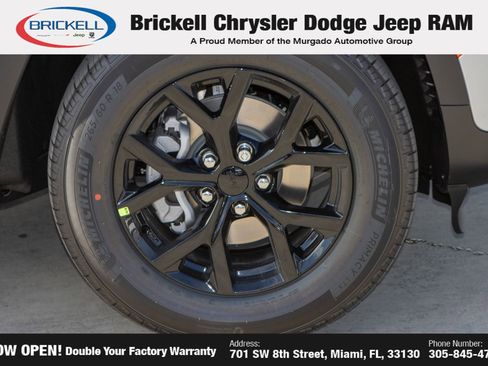 New 2025 Jeep Grand Cherokee Altitude image 39