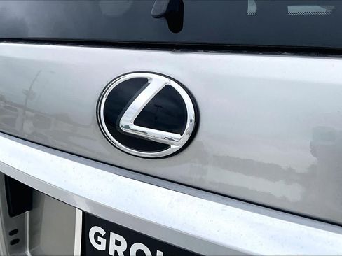 Used 2022 Lexus GX 460 Luxury w/ Sport Design Package AWD/4WD image 29