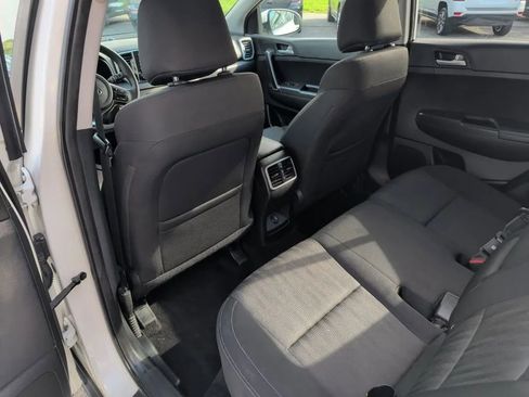 Used 2017 Kia Sportage LX FWD image 27