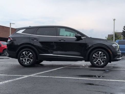 Used 2023 Kia Sportage EX FWD image 4