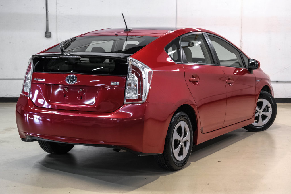 Used 2012 Toyota Prius Four w/ Deluxe Solar Roof Pkg FWD image 9