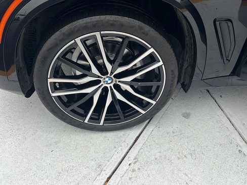 Certified 2022 BMW X5 xDrive40i w/ M Sport Package image 38