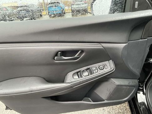 Used 2025 Nissan Sentra S image 13