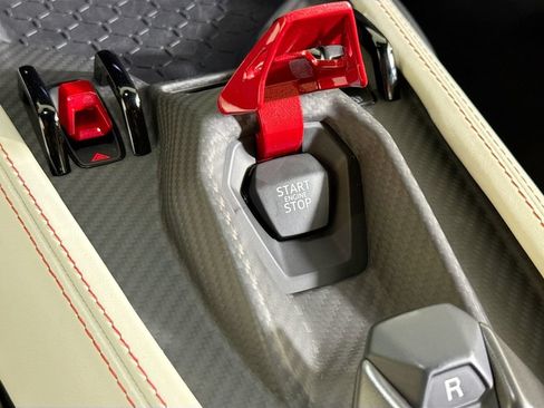 Used 2026 Lamborghini Revuelto AWD/4WD image 24