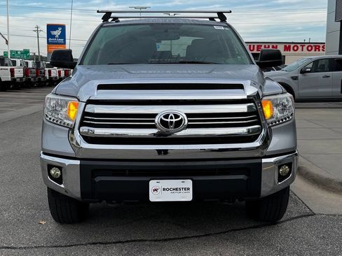Used 2016 Toyota Tundra SR5 w/ TRD Off Road Package AWD/4WD image 33