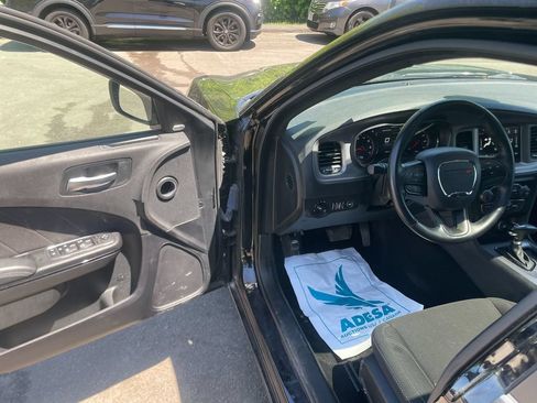 Used 2023 Dodge Charger SXT w/ Blacktop Package AWD/4WD image 10
