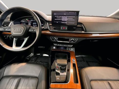 Used 2023 Audi Q5 2.0T Premium Plus w/ Premium Plus Package AWD/4WD image 16