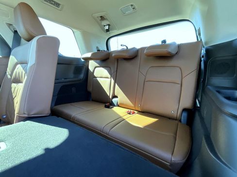 New 2026 Nissan Pathfinder Platinum w/ Cargo Package AWD/4WD image 12