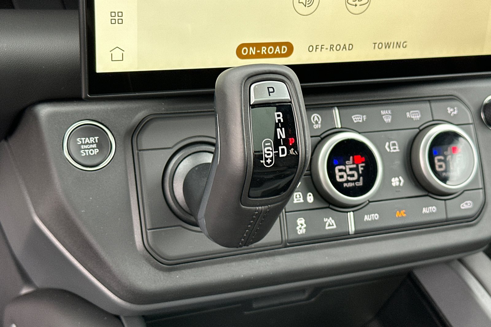 New 2026 Land Rover Defender 110 X-Dynamic SE AWD/4WD image 22