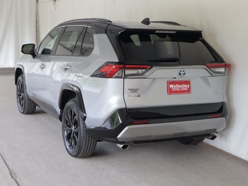 Used 2023 Toyota RAV4 XSE AWD/4WD image 26