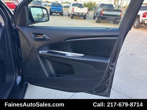 Used 2019 Dodge Journey SE image 82