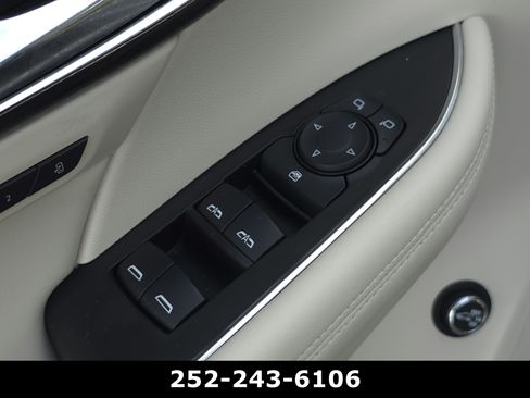 Used 2023 Buick Envision Avenir FWD image 26