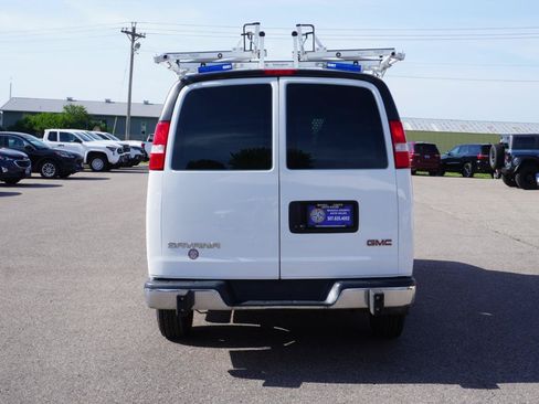 Used 2020 GMC Savana 2500 w/ Driver Convenience Package RWD image 4