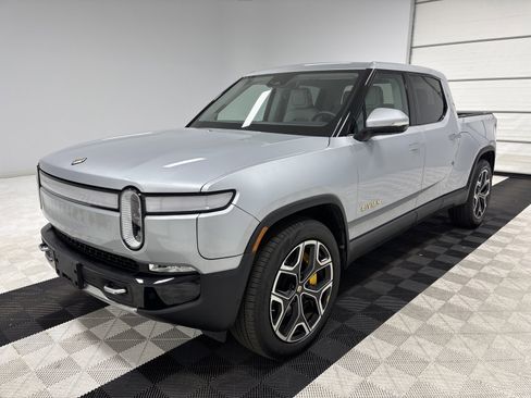 Used 2023 Rivian R1T Adventure image 1