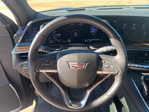 Used 2023 Cadillac Escalade ESV Premium Luxury image 19