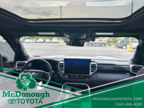 Certified 2025 Toyota Sequoia Platinum AWD/4WD image 11