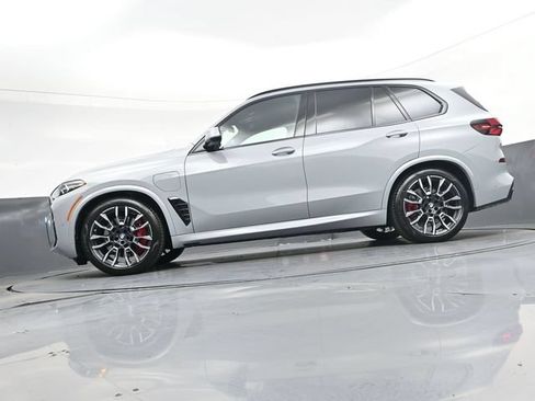 Used 2026 BMW X5 xDrive50e w/ Executive Package AWD/4WD image 37