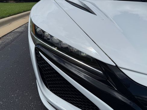 Used 2019 Acura NSX AWD/4WD image 9