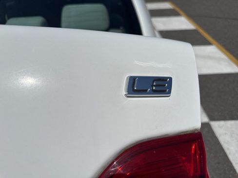 Used 2009 Toyota Corolla LE FWD image 36