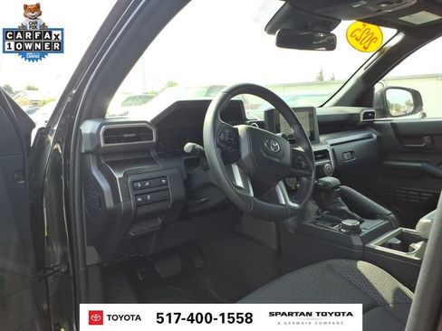 Used 2025 Toyota 4Runner SR5 AWD/4WD image 14
