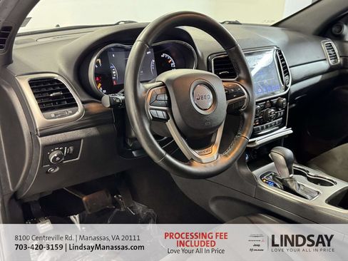 Used 2019 Jeep Grand Cherokee Altitude AWD/4WD image 18